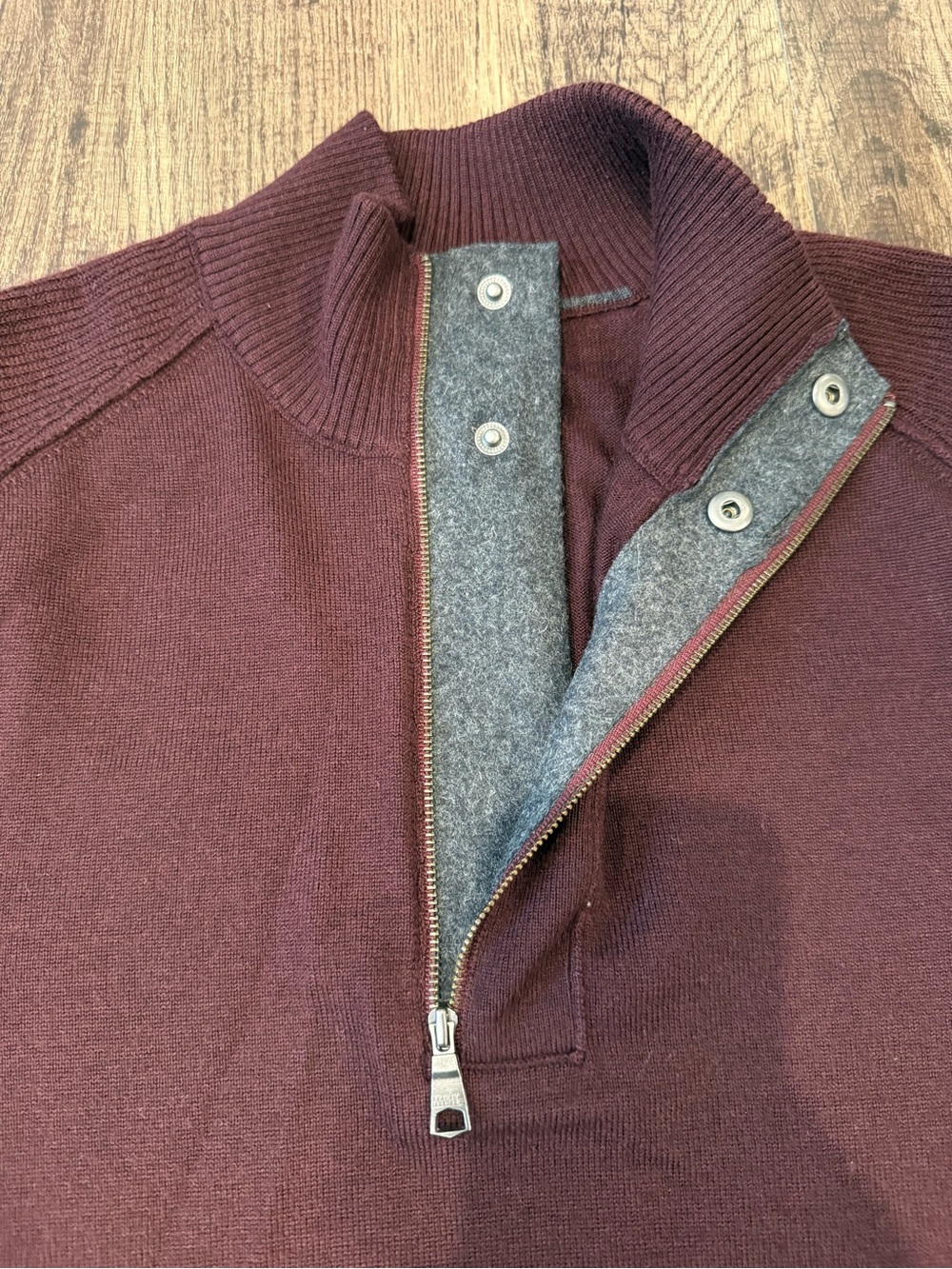 Men's Banana Republic Merino Wool Quarter Zip Pullover Sweater (Size Large)